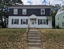 1st image of 347 N Roosevelt Ave