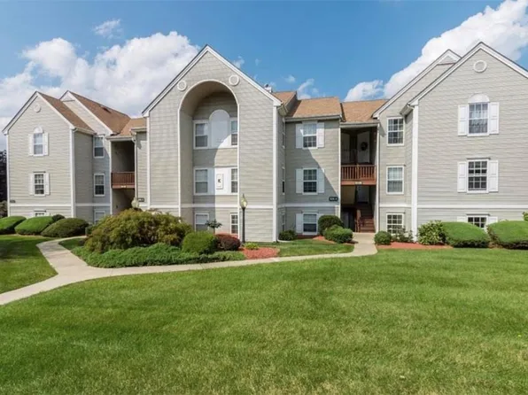 1137 Washington Green, New Windsor, NY 12553