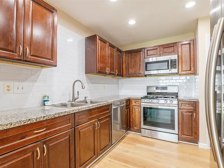 1262 Rock Canyon Dr — Photo 17