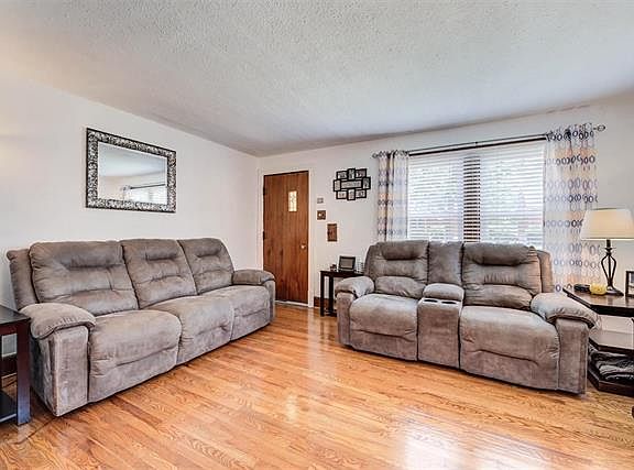 5th image of 3523 Roy Ave