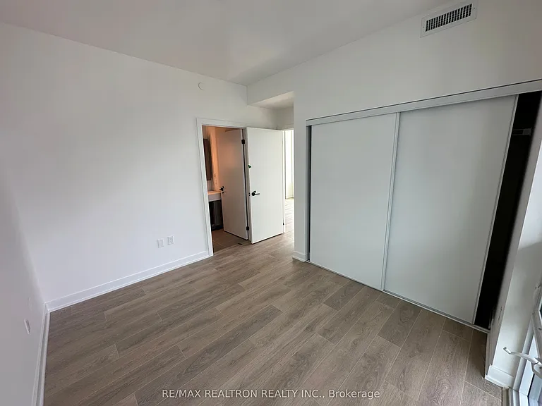 117 Broadway Ave #3202 — Photo 11