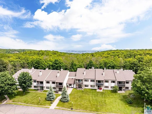 20 Village Dr #112, Proctor, MN 55810