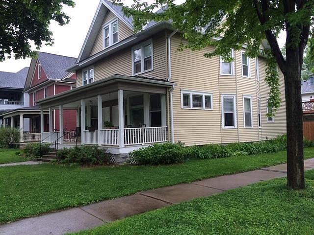 1st image of 918 Laurel Ave