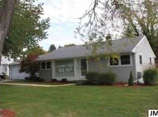 2759 Parkside Blvd, Jackson, MI 49203