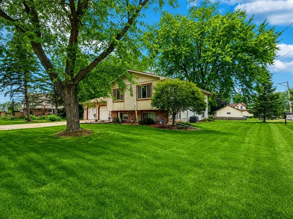 6008 Exchange St, Mc Farland, WI 53558