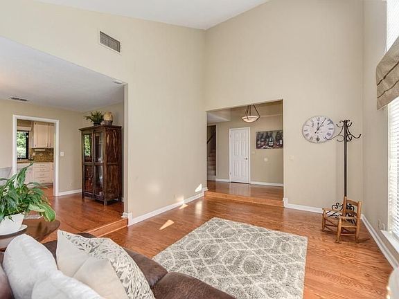 5th image of 139 Gold Creek Cir