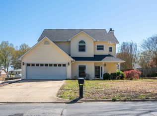 2221 E Long Hills Rd, Benton, AR 72019