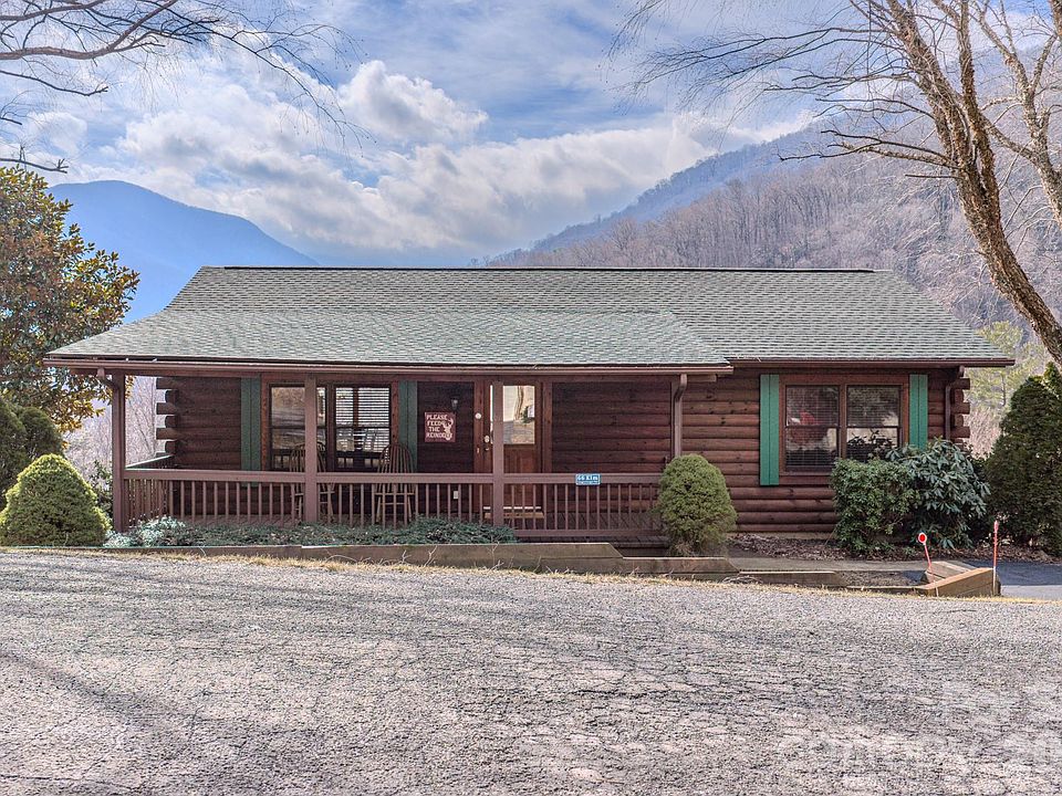 1st image of 66 Elm Dr