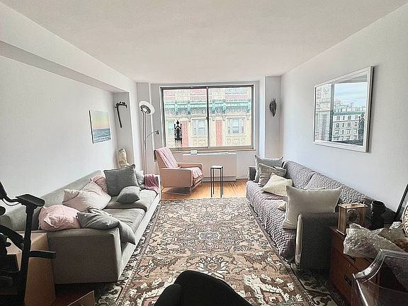 2nd image of 250 W 90th St APT 17G