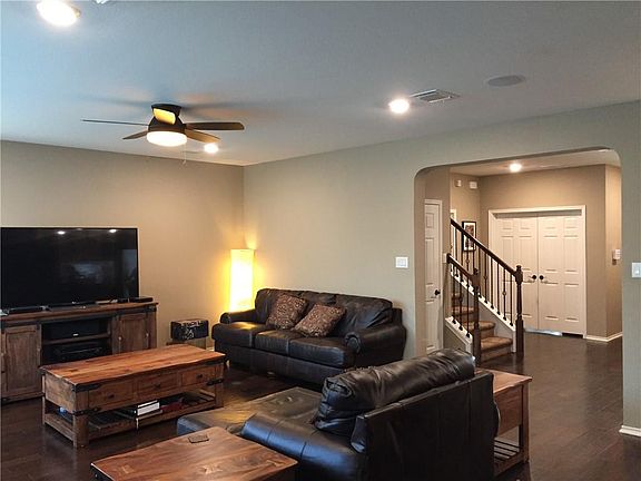 4th image of 1636 Bovina Dr