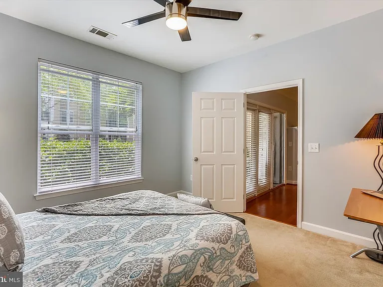 501 Hungerford Dr #154 — Photo 13
