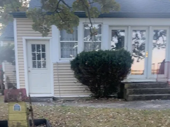 7803 334th AVENUE, Burlington, WI 53105