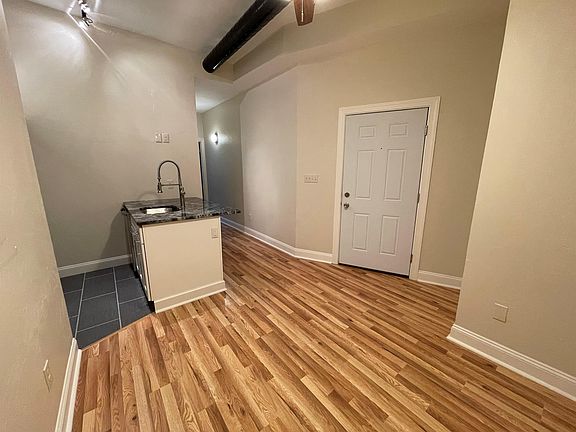 2nd image of 4024 Liberty Ave APT 4