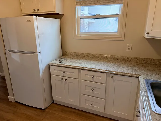 2 bed, 850 sqft, $3,100 — Photo 4