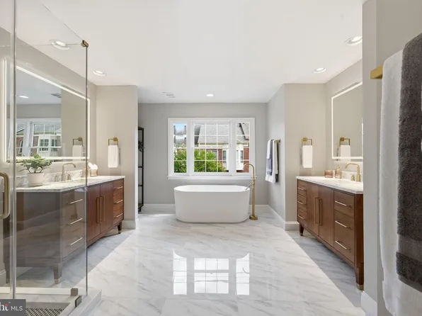 1719 22nd Ct N, Arlington, VA 22209