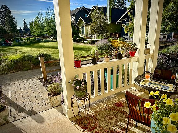 East facing porch looking out over private cottage area