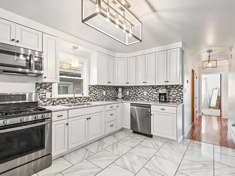 290 Randolph Ave #2 — Photo 13