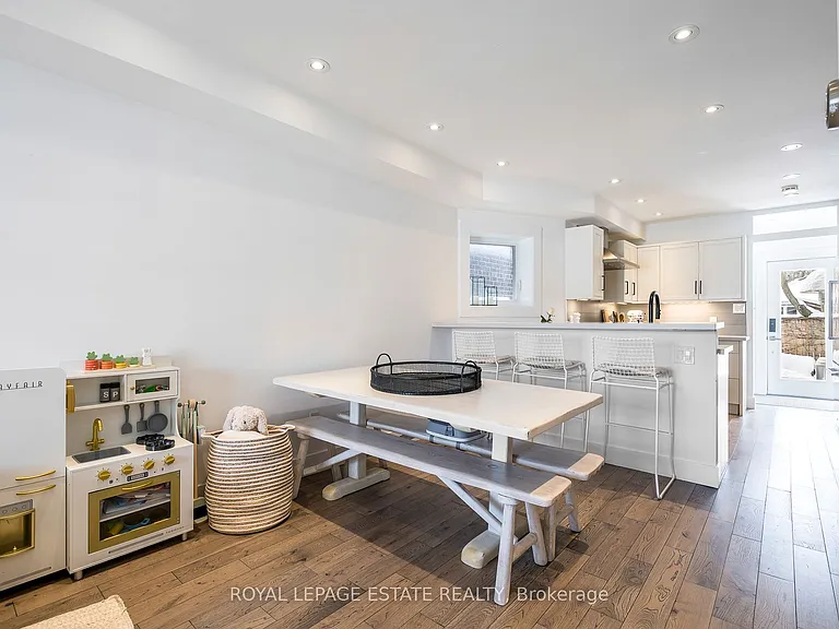 2 Rushbrooke Ave — Photo 6