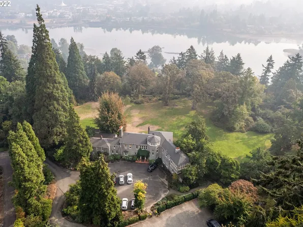 11800 S Military Ln, Portland, OR 97219