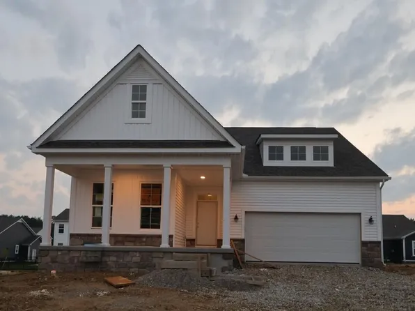412 Fannin Dr, Pataskala, OH 43062