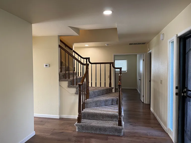 3445 Quincey Ln — Photo 12
