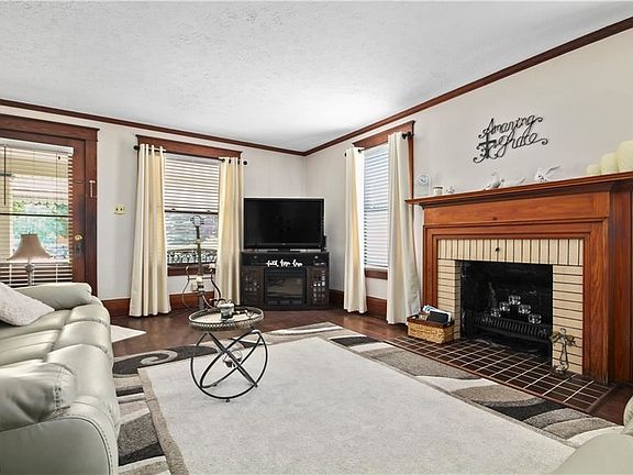 2nd image of 664 S Union Ave