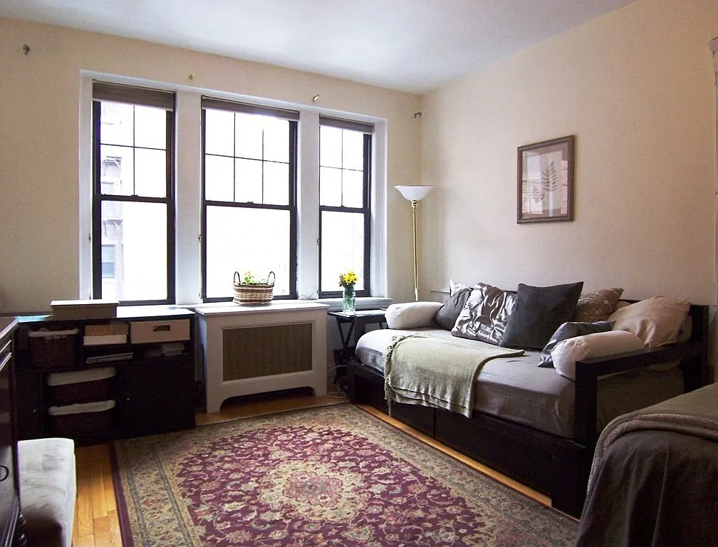 Studio, 1.0 bath, 414 sqft, $1,895 — Photo 1