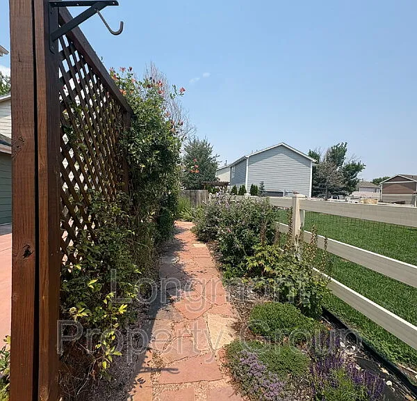 10652 Forester Pl — Photo 18