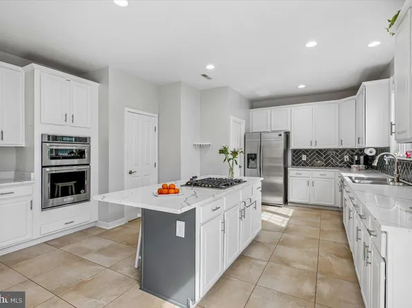 10610 Outpost Dr, Gaithersburg, MD 20878