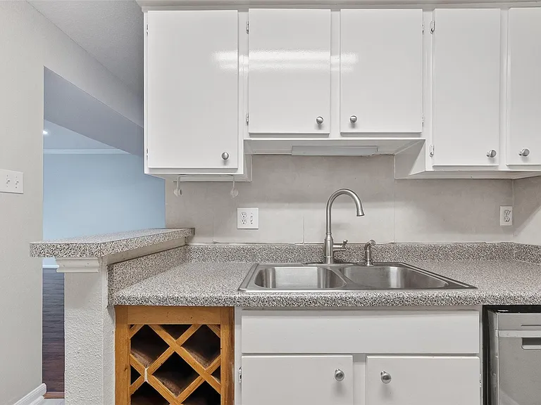3700 W Clay St #244 — Photo 12
