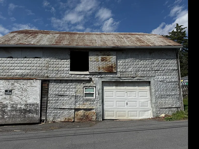 N Main St — Photo 3