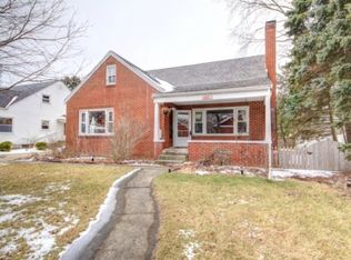 205 S McKinley Ave, Champaign, IL 61821