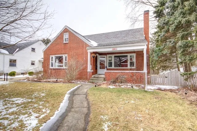 205 S McKinley Ave photo 1