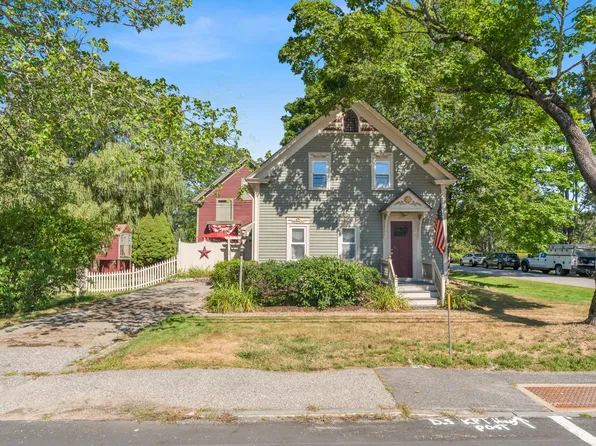 24 School Street, Kennebunkport, ME 04046