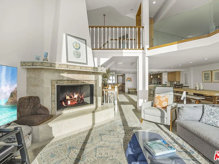 1005 Ocean Dr — Photo 15