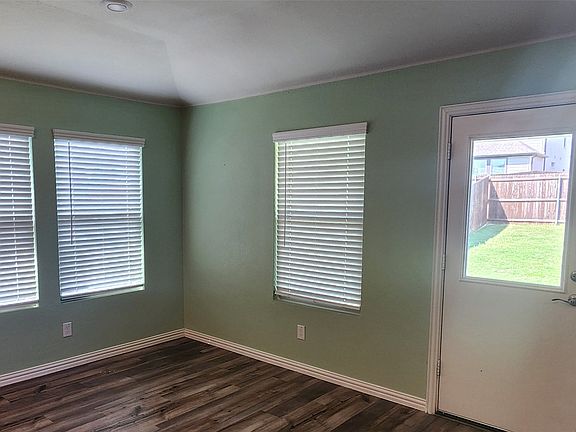 2nd image of 10628 Kootenai St