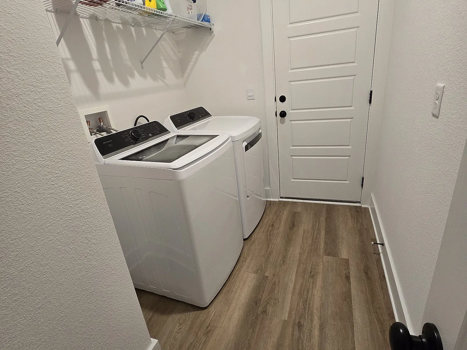 3 bed, 1689 sqft, $1,000 — Photo 4