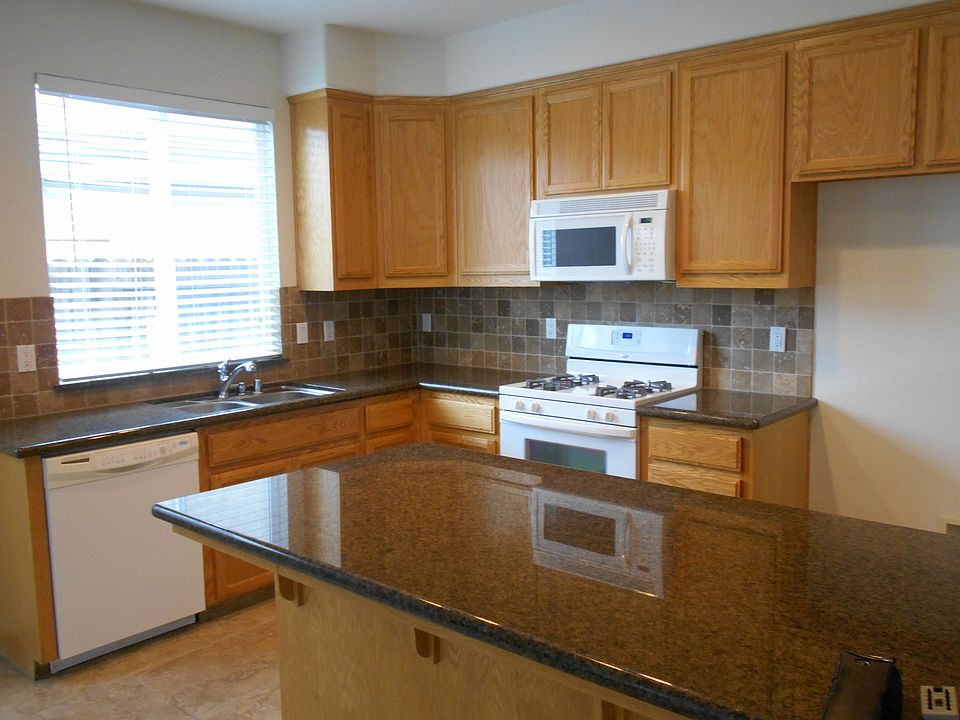 Spacious Kitchen
