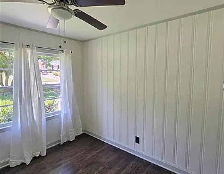 2863 Catalina Dr — Photo 12