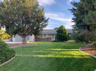 8259 Lake Shore Dr, Nampa, ID 83686