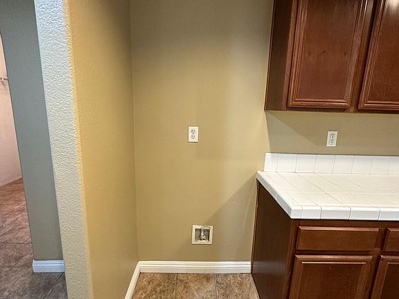 4th image of 25894 Iris Ave Unit B