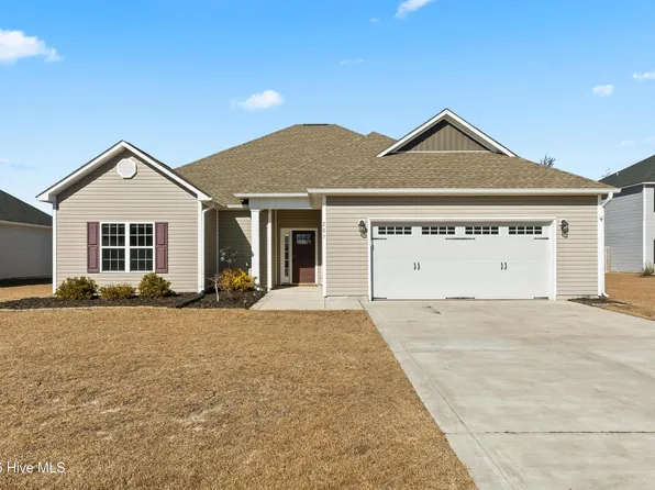 207 Nighthawk Court, Maysville, NC 28555