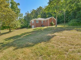 1320 E Main St, Rogersville, TN 37857
