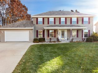 6834 S Dory Dr, Franklin, WI 53132
