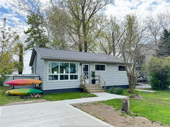 83 Marentette Bch, Leamington, ON N8H 3V7