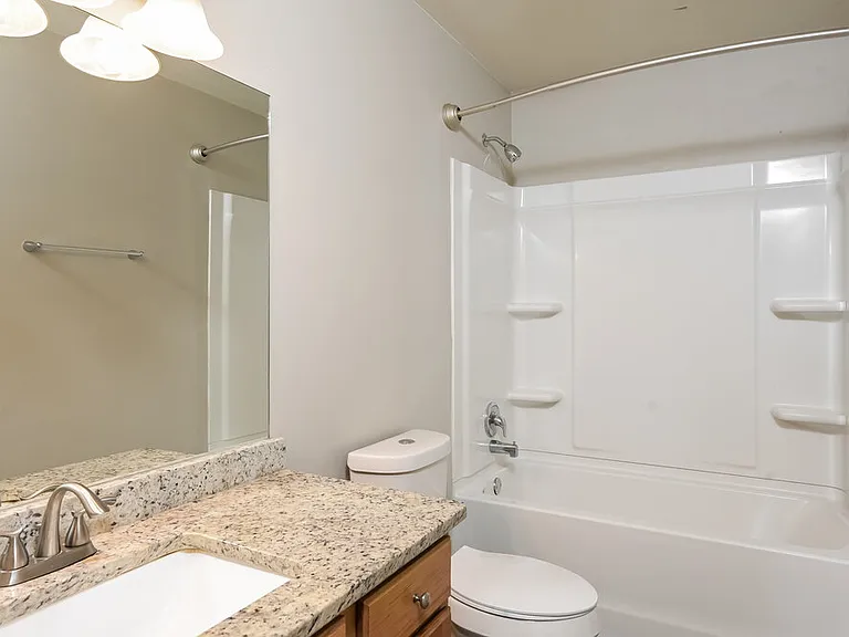 122 Village Pkwy — Photo 15