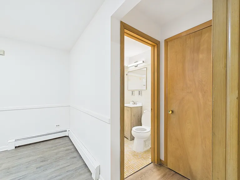 11219 S King Dr #1F — Photo 7