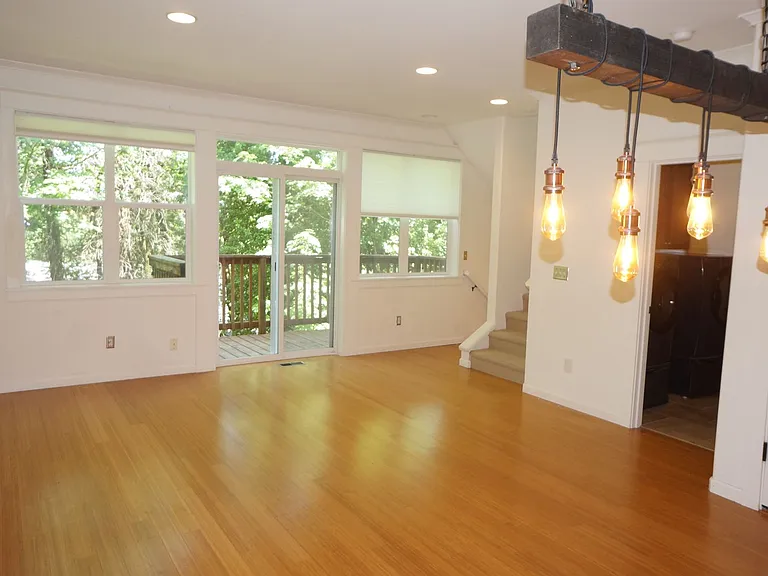 4932 SW Slavin Rd — Photo 4