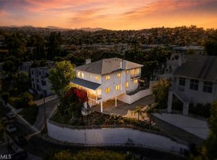 5271 Elvira Rd, Woodland Hills, CA 91364