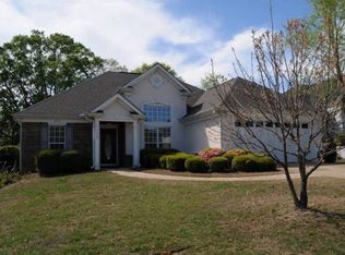 1090 Amber Ln, Auburn, AL 36830